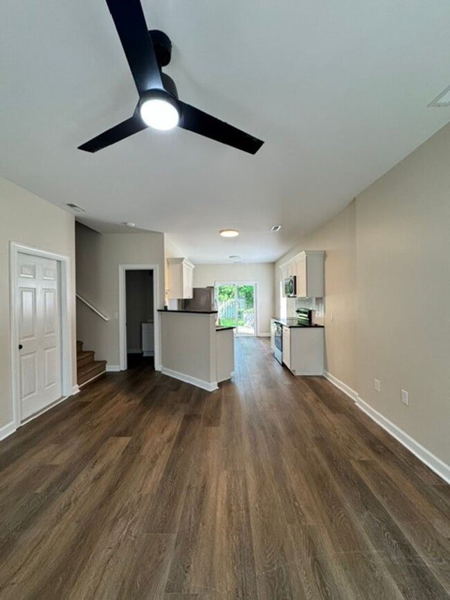 Photo - 150 Raye Dr