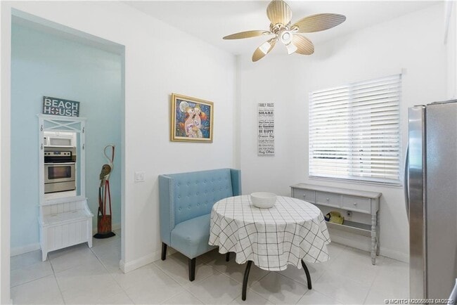 Photo - 1 Harbour Isle Dr E Unit 104