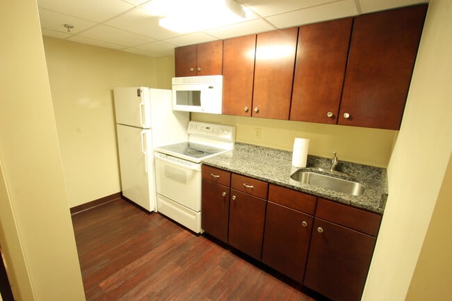 Kitchen - 152 W Main St Unit C3