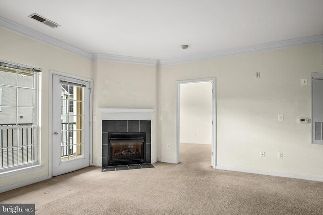 Photo - 4850 Eisenhower Ave Unit 407