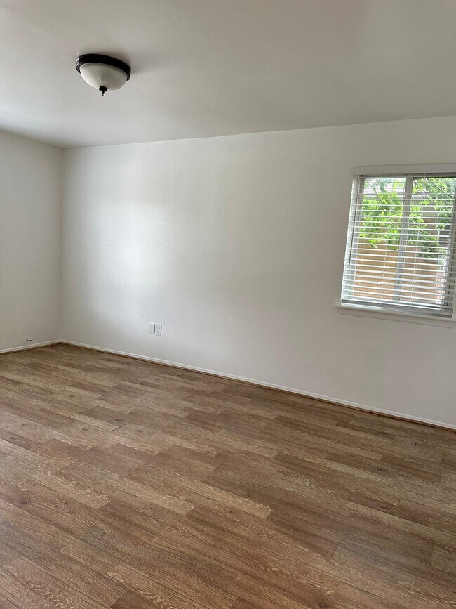 Photo - ONE11 COLLECTION - BIRMINGHAM EAST