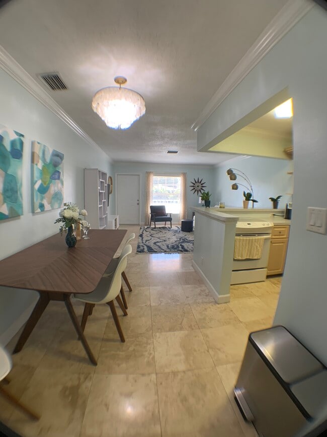 Photo - 3215 NE 15th St Unit 204