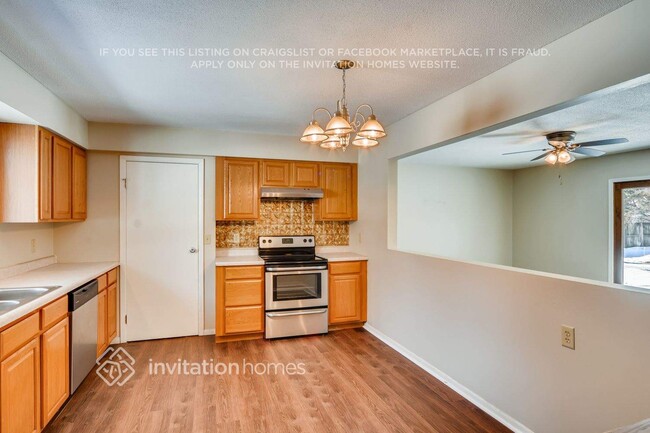 Photo - 944 Beacon Ln