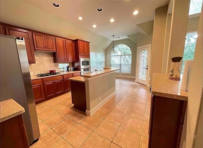 12616 Alberta Ridge Trail