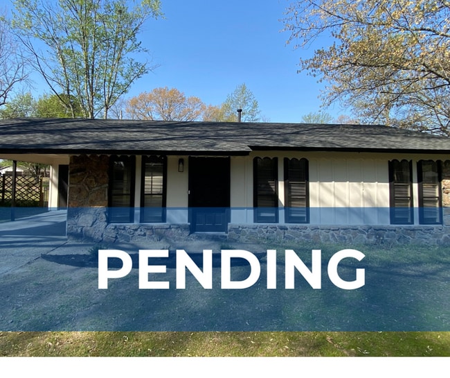 Building Photo - 633 Paul Pl