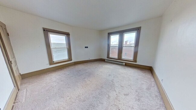 Photo - Spacious 2 Bedroom Apartment