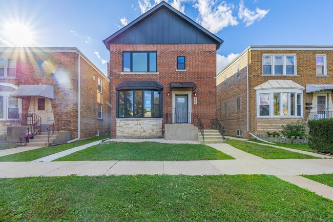 Building Photo - 2920 N 73rd Ct