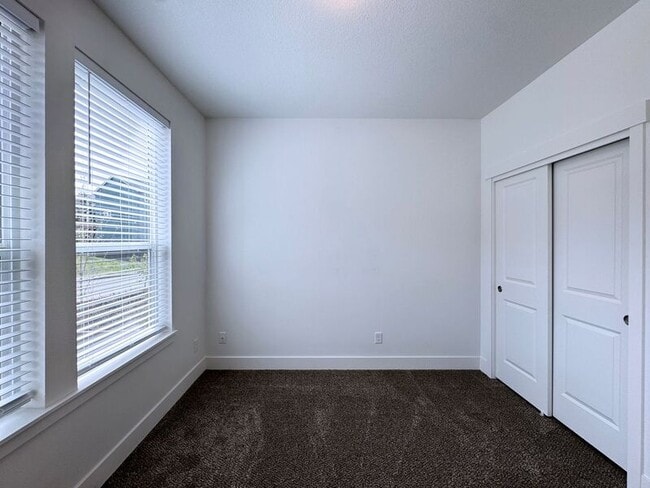 3432 Rockcress Rd