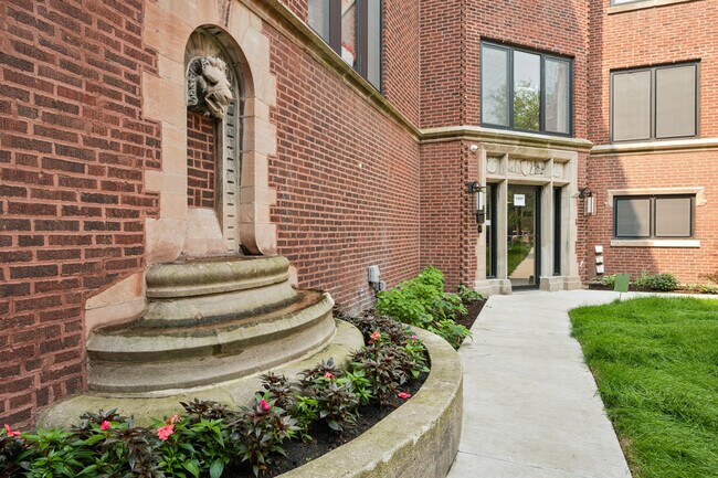 1337 W Estes Ave Unit 1D