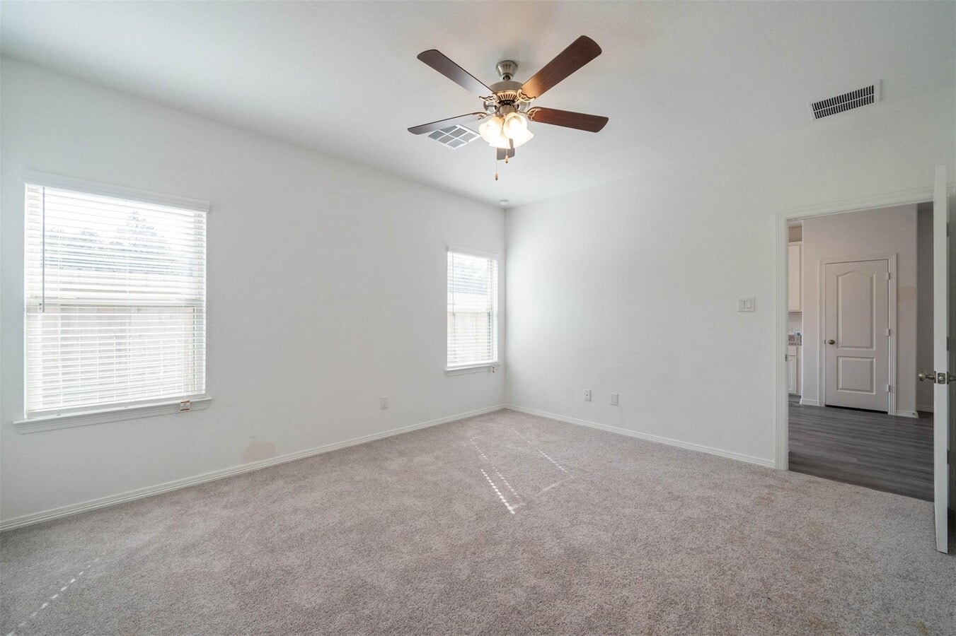 Photo - 16618 Moss Ln