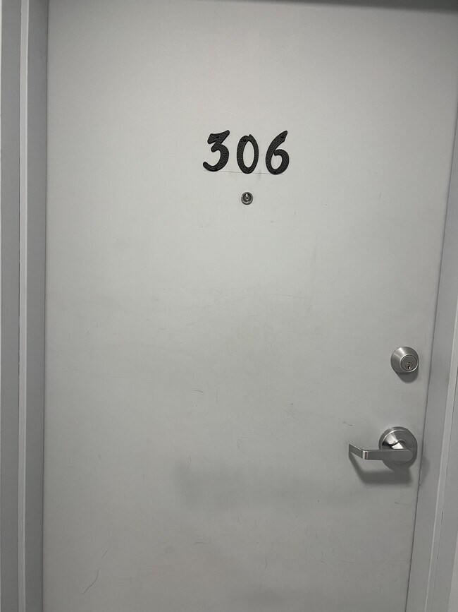 Building Photo - 625 Borthwick Ave Unit 306