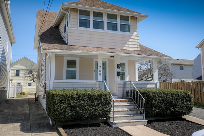 Photo - 1708 A St Unit Apt. 1