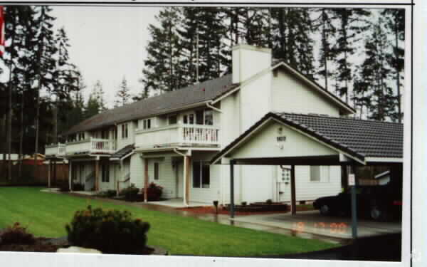 Lakeland Apartments - Lakeland Apartments