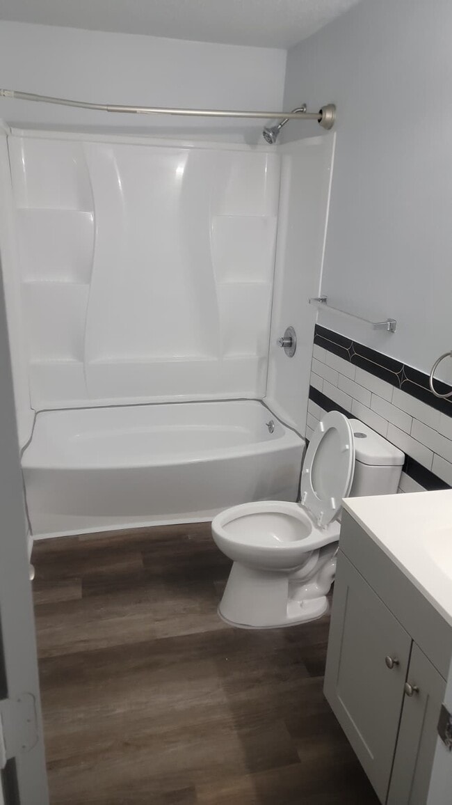 Photo - 5434 N Miro St