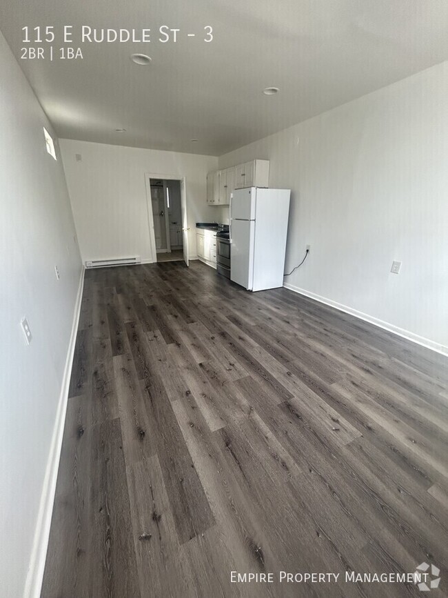 Building Photo - Available Now! 3rd Fl- 2 bedroom/1 bathroo... Unit 3 Rental