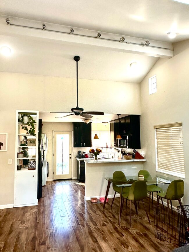 Photo - 2101 Sunset Ave