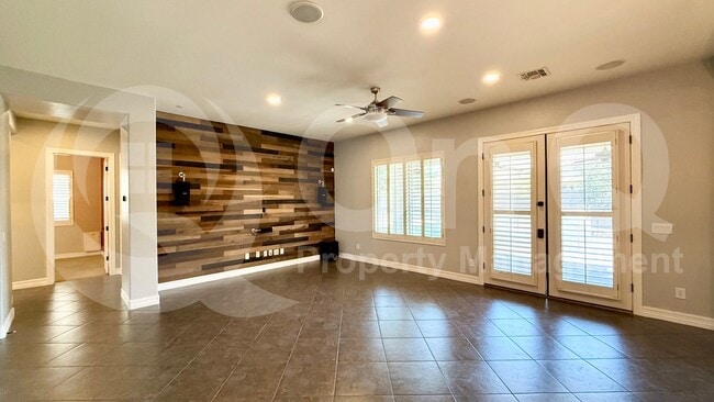 Photo - 3115 E Ironside Ct