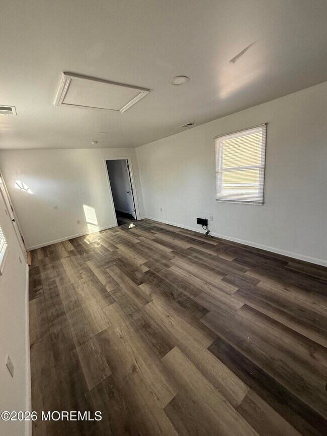 Photo - 68 Seeley Ave