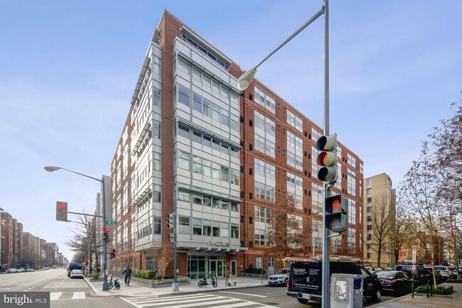 Photo - 1300 N St NW Apartment Unit 410