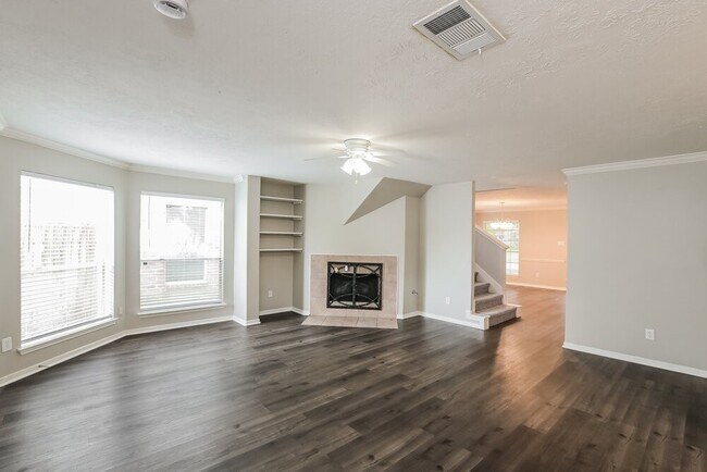 Photo - 6602 Bluebottle Ln