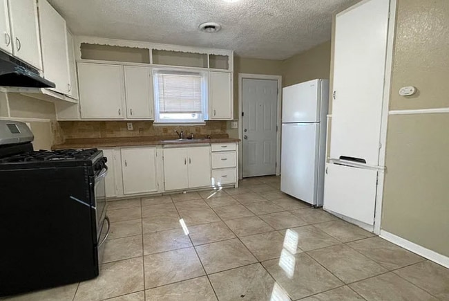 Photo - 5514 45th St