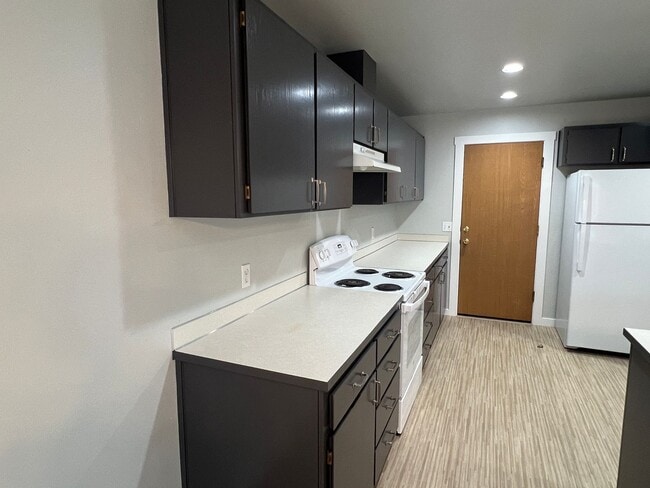 Photo - Spacious 4-Bedroom Townhome in Edmonds | Mukilteo School District | Available NOW