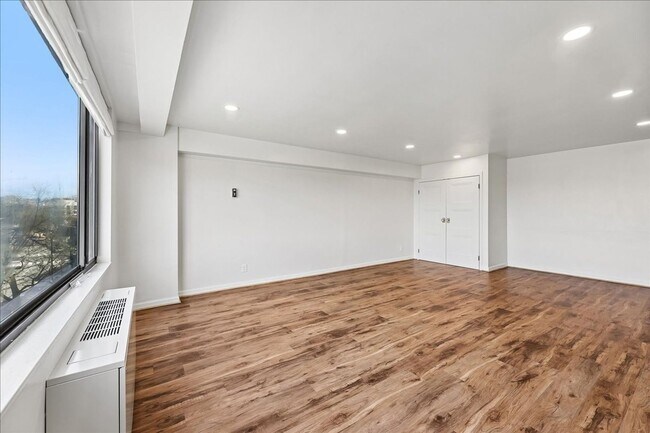 3315 Wisconsin Ave NW Unit 407
