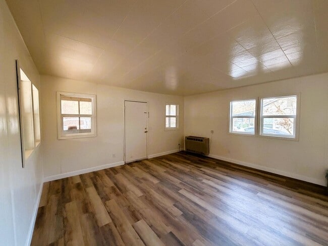 Photo - 2 Bedroom 1 Bath House in Myrtle Creek