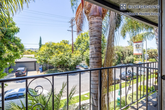 Photo - 14355 Huston St Unidad SI FL2-ID460