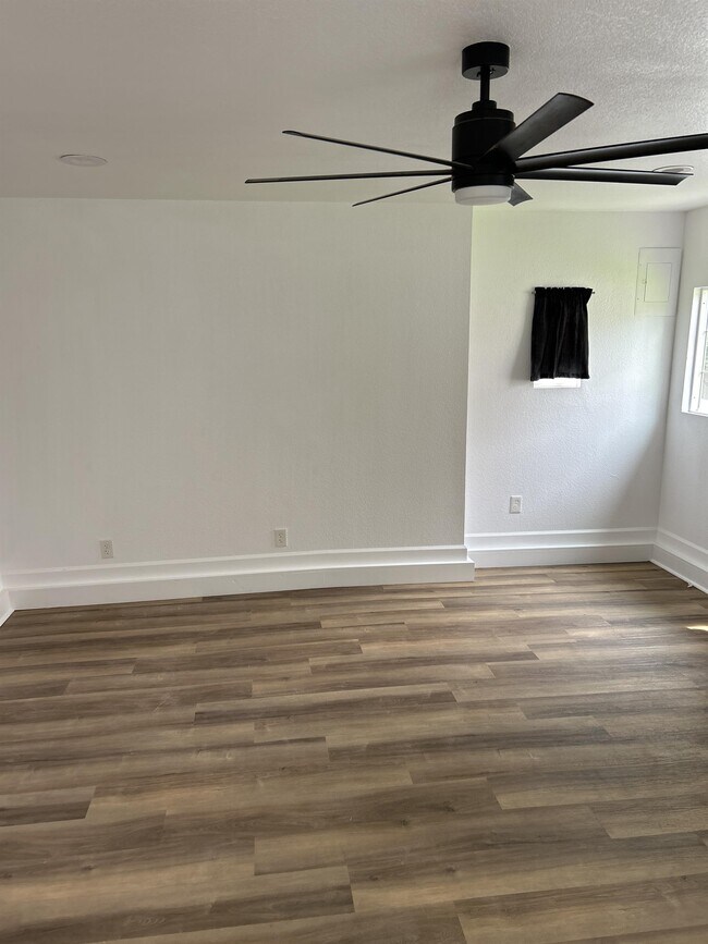 339334 Poplar St Townhome Townhome Rental in Lodi CA