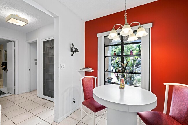 Photo - 5153 Oakhill Ln Unidad 512