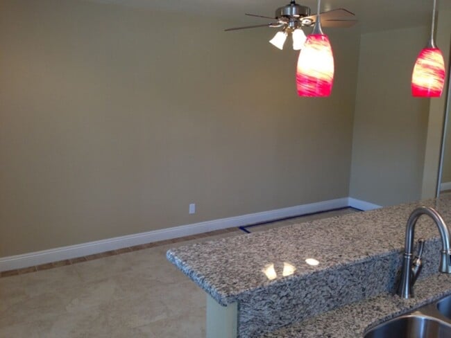 2166 Montgomery Ave Unit 2166-E
