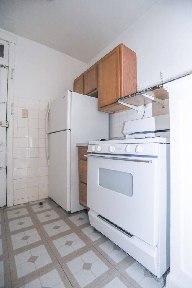 Photo - 4037 W Melrose St Unit 1S