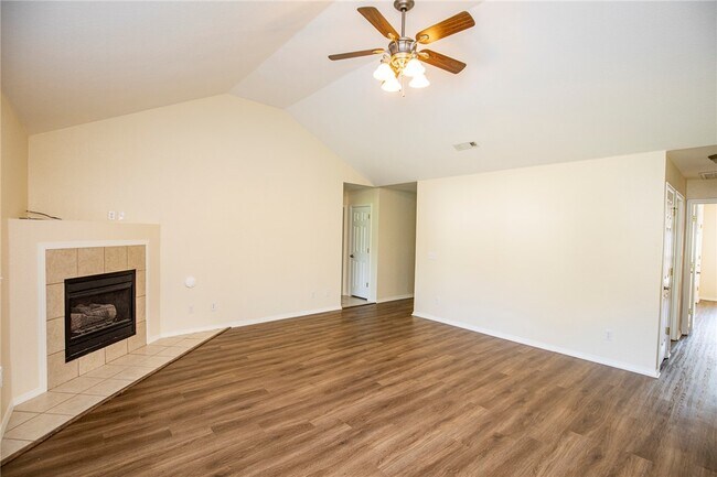 Photo - 2 Watling Ln