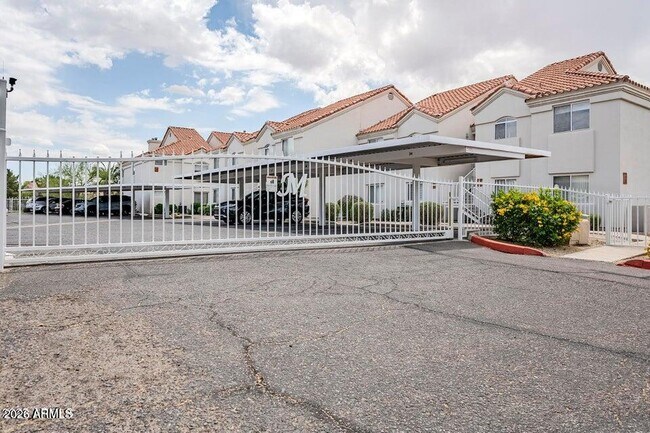 10401 N 52nd St Unidad 205