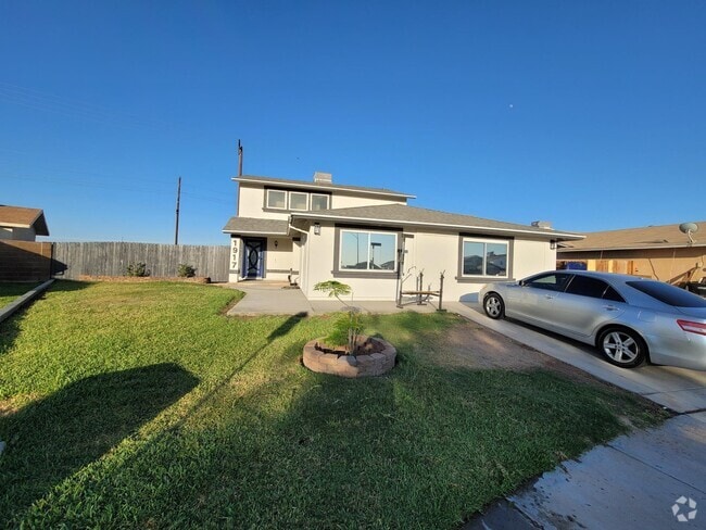 Building Photo - 1917 Eshelman Dr Rental