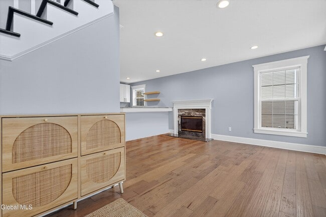 Photo - 716 Adams Cir