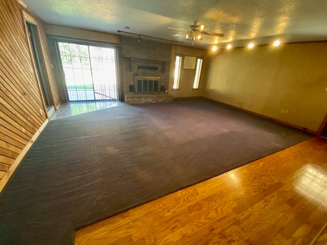 Photo - 210 Crestview St