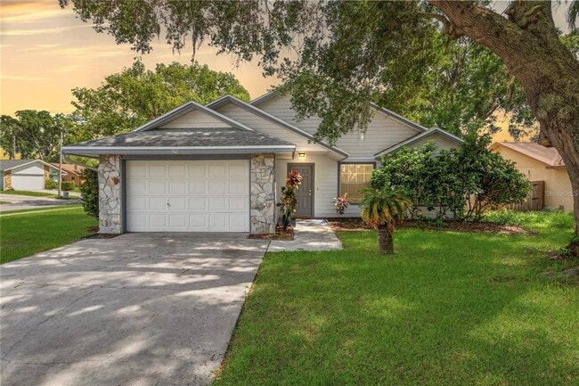 Building Photo - 5116 Plantation Dr