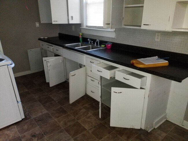 Photo - Spacious 5 BD/3 BA Home in the Heart of Ka...