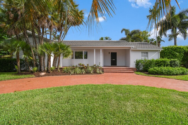 Building Photo - 210 Miramar Way Rental