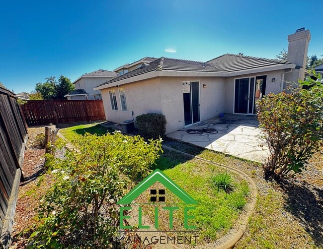 Photo - **Spacious 4-Bedroom Single-Story Home in ...