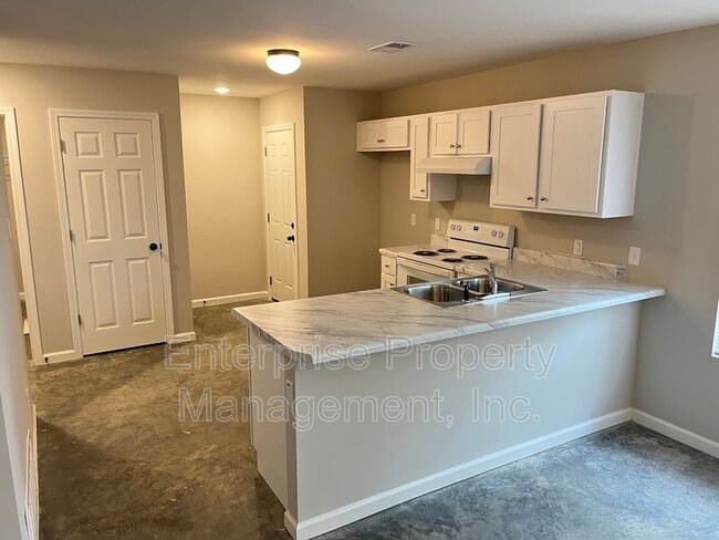 Photo - 2645 Mirror Ave