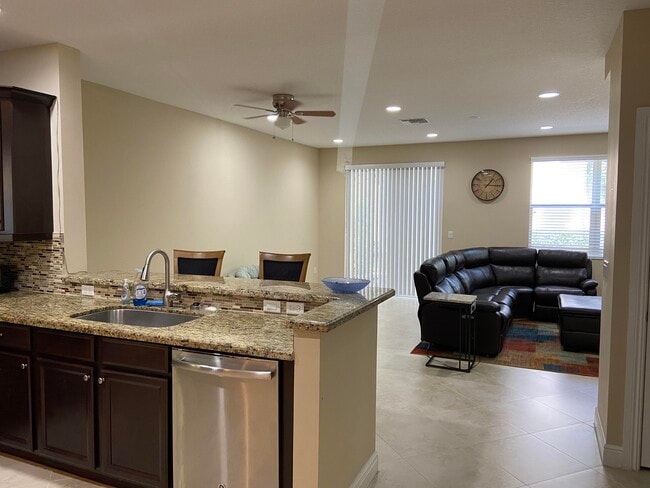 Photo - 16185 Poppy Seed Cir