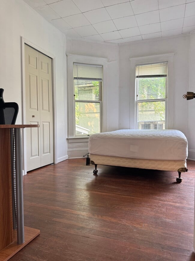 Photo - 503 Dryden Rd