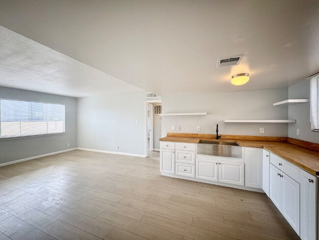 Photo - 922 N 1st St Unit #C