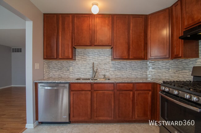 Photo - 2835 Rutland Cir