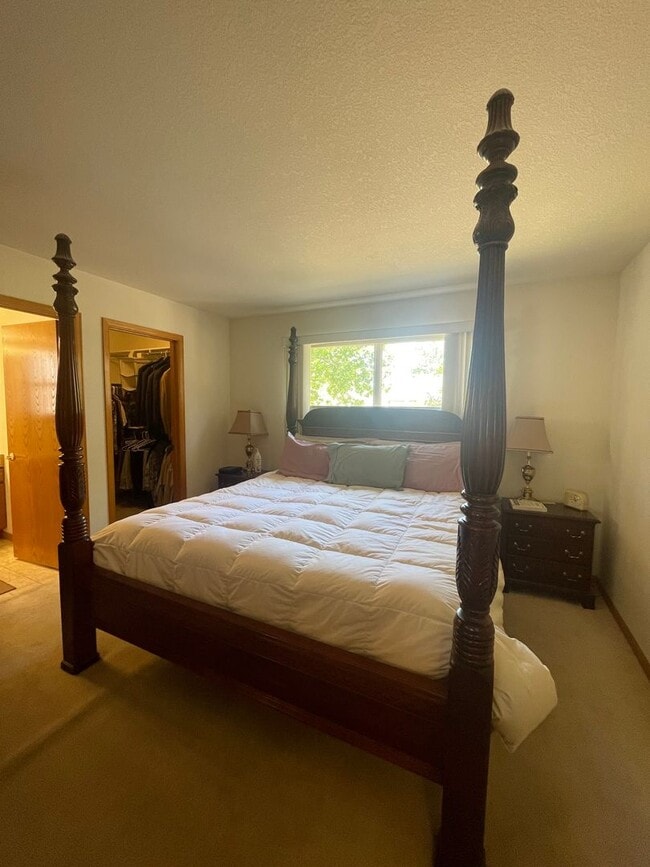Photo - Lovely Home in NW Loveland