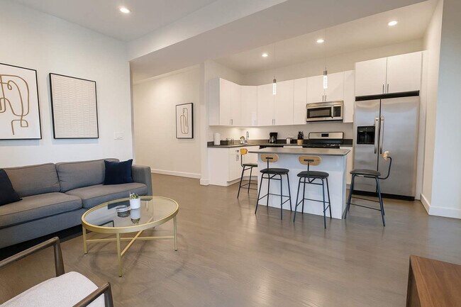 Photo - 2153 W Division St Unit SI ID1539883P