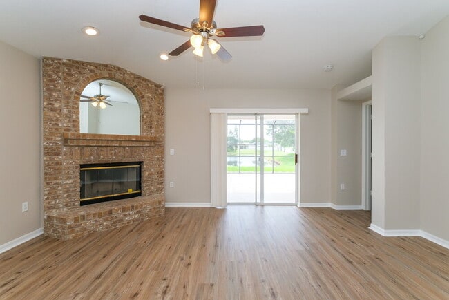 Photo - 29551 Morwen Pl